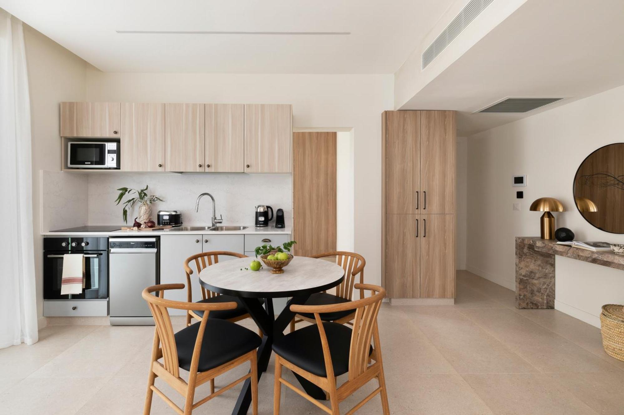The J - Luxury Apartments By Localz Jerusalén Exterior foto