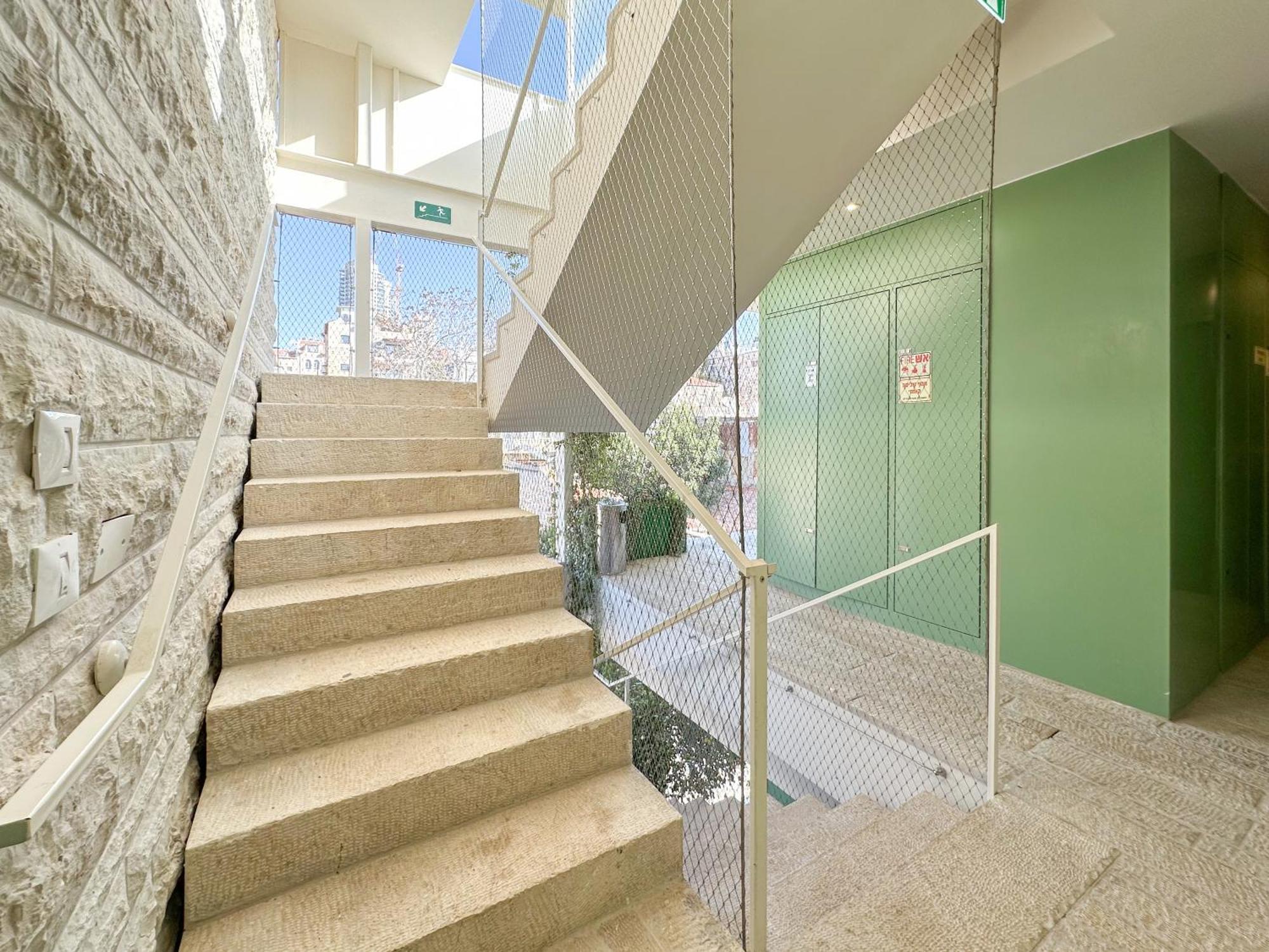The J - Luxury Apartments By Localz Jerusalén Exterior foto